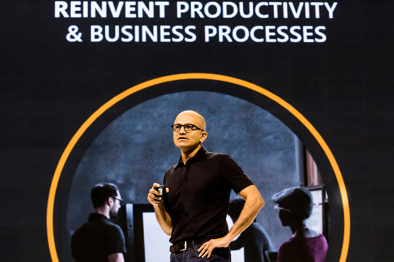 Satya Nadella, CEO de Microsoft, habla de productividad en Ignite 